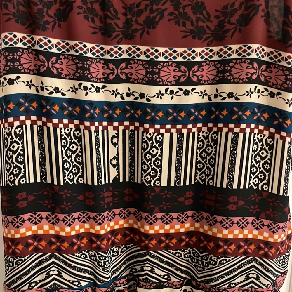 Multi patterned jumpsuit - Picture 2 of 4